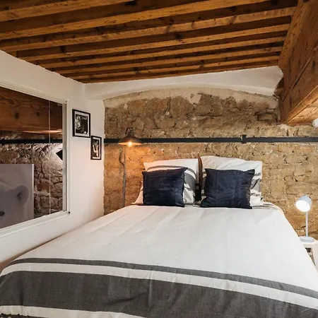 Dify Bear & Co - De Apartment
